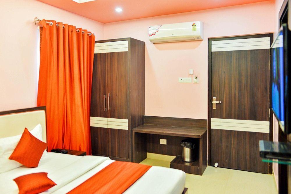 Hotel Janki International By Keymagics Varanasi Exterior foto