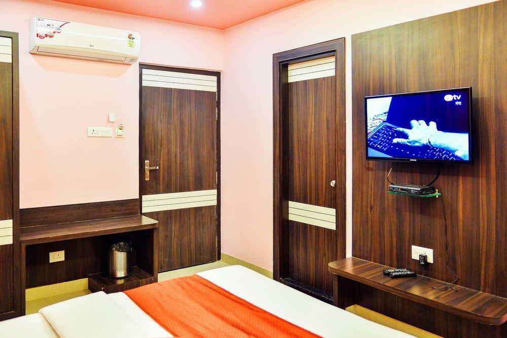 Hotel Janki International By Keymagics Varanasi Exterior foto